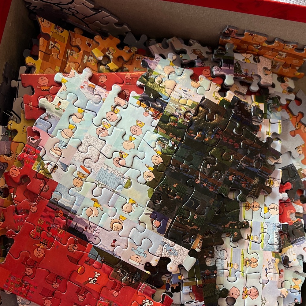 Buffalo Games Peanuts Photomosaics Puzzle - Red - Picture 3 of 3